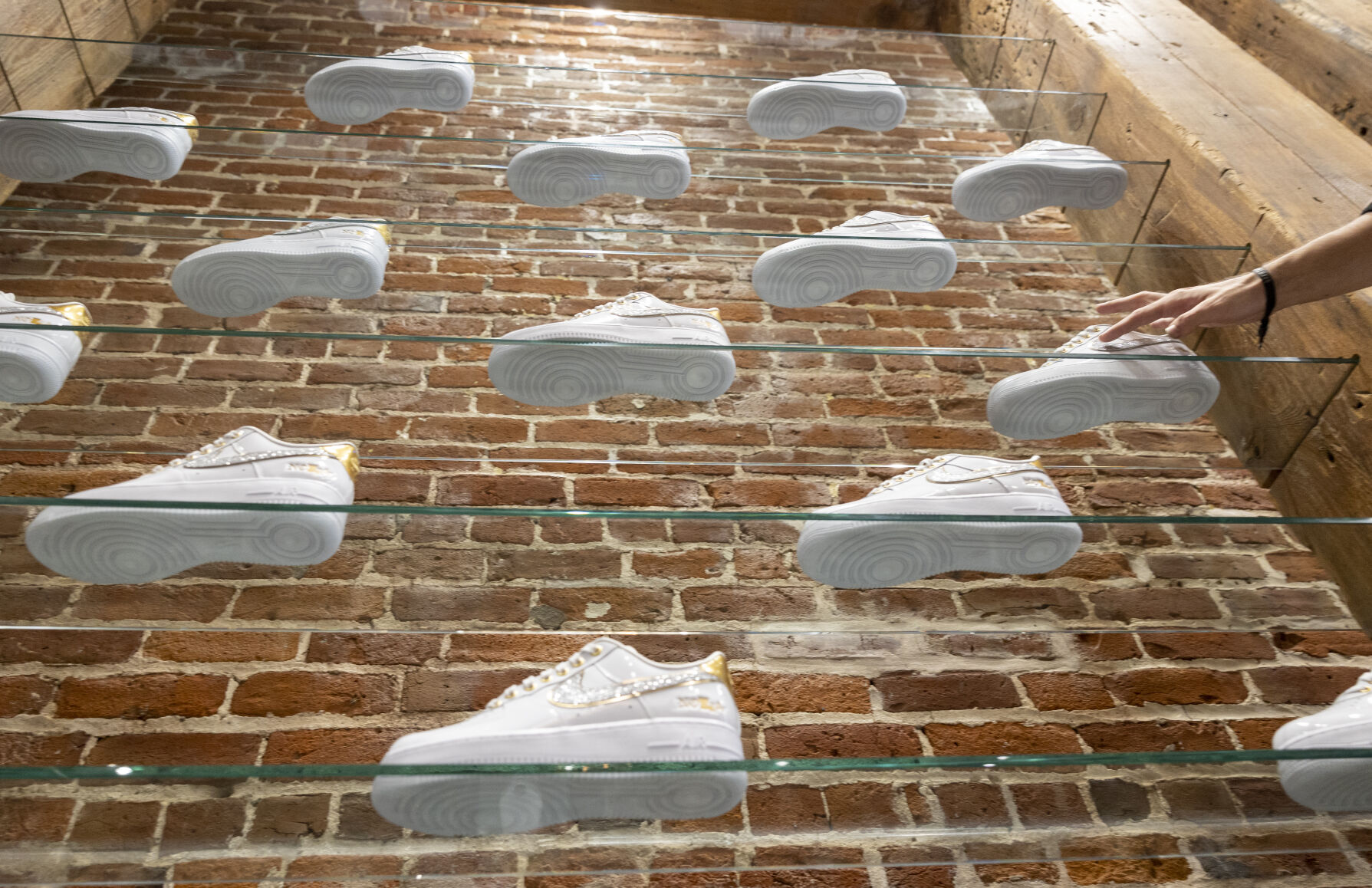 NO.shoes.103022_673.JPG